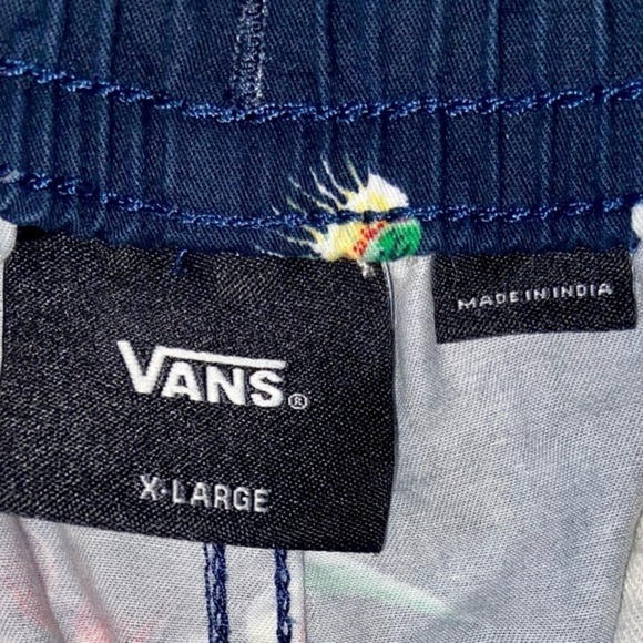 2/49$ Men’s VANS Navy Blue & Tropical 100% cotton elastic waist shorts size XL - Picture 2 of 12